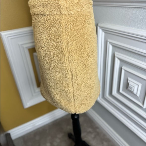 ALIÉTTE 
Faux Fur Mini Skirt Cozy Tan Sherpa Skirt - Picture 10 of 14